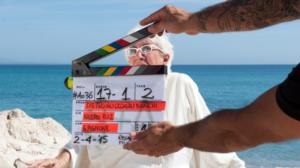 Lina Wertmüller ja valkoiset lasit: 11.05.2019 06.00