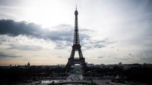 Eiffel-torni täyttää 130 vuotta - valoshow: 16.05.2019 00.14
