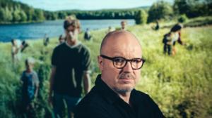 Päivät,  joina kukat kukkivat -  sukellus kansankodin kipupisteisiin: 24.05.2019 00.01