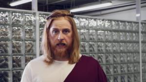 Jeesuksena veden päällä : 03.06.2019 00.01