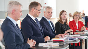 Tiedotustilaisuus hallitusohjelmasta ja ministeripaikkojen jaosta: 03.06.2019 12.19