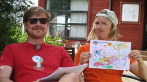 Lisa visar många teckningar (S): 24.06.2019 12.54
