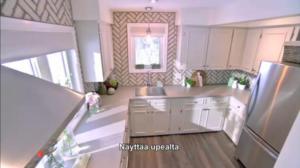 Rempalla tuloja - Luksusta lepakkoluolaan