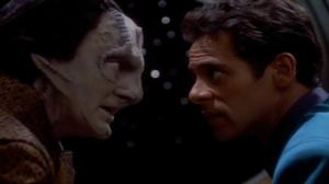 STAR TREK: DEEP SPACE NINE (7) - The Wire