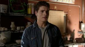 Faking It(Paramount+) - Three to Tango