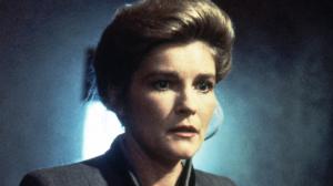 STAR TREK: VOYAGER (7) - Maneuvers