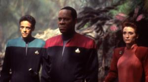 STAR TREK: DEEP SPACE NINE (7) - Babel