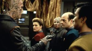 STAR TREK: VOYAGER (7) - Eye of the Needle