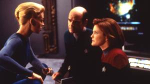 STAR TREK: VOYAGER (7) - Q ja harmaat