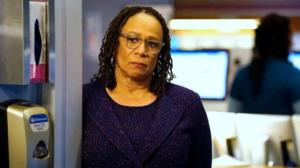 Chicago Med (12) - Over Troubled Water