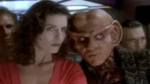 STAR TREK: DEEP SPACE NINE (7) - Q-Less