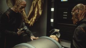 STAR TREK: VOYAGER (7) - Emanations