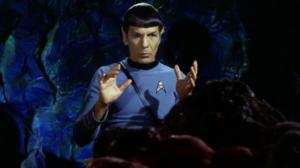 STAR TREK (7) - Armon asialla