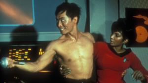 STAR TREK (7) - Mistä on pienet tytöt tehty?