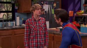 Henry Danger (Paramount+) - Mies talossa