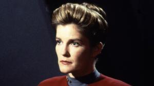 STAR TREK: VOYAGER (7) - Threshold