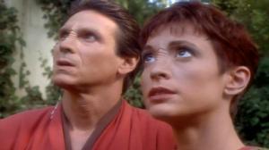 STAR TREK: DEEP SPACE NINE (7) - The Circle